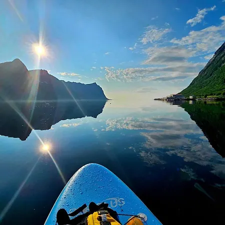 Sjotun House Дом отдыха Senja